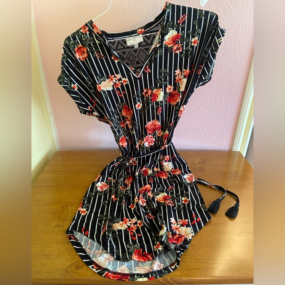 Floral Rose Black Dress Size M Stripes Tassel Lace